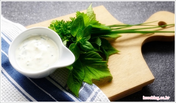 저칼로리 맛있는 샐러드 소스 레시피로 건강한 식사 완성하기