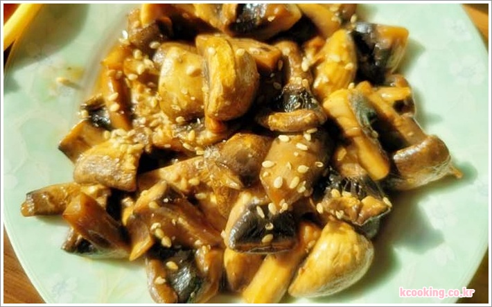 양송이버섯볶음 레시피로 간편하게 즐기는 저칼로리 건강식 만들기