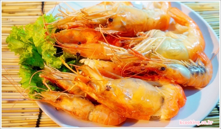 새우찜 소스 레시피로 건강하게 즐기는 저칼로리 해산물 요리